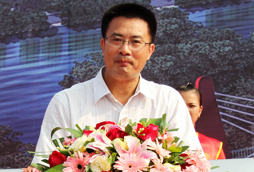 防城港市东湾大道NO.3、NO.4标段盛大举行工程开工仪式 - 企业要闻 - J9集团