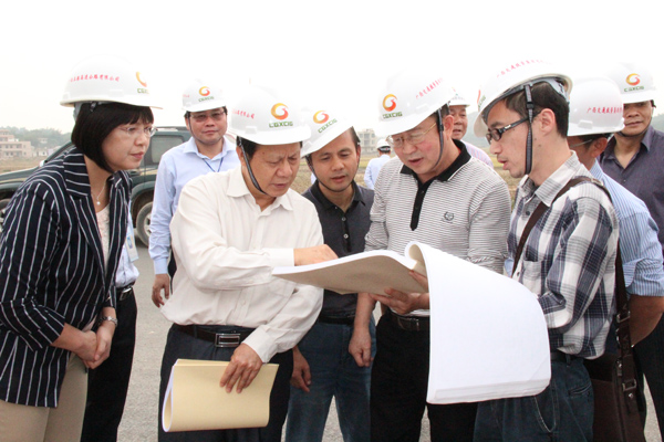 自治区审计厅厅长黄必贵等单位向导莅临玉铁A标考察调研事情 - 企业要闻 - J9集团